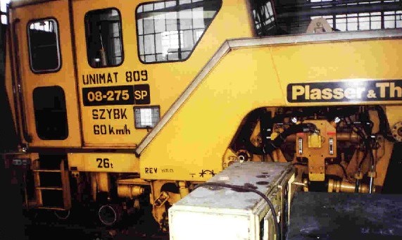 Gleisstopfmaschine Plasser&Theurer Unimat 08-275 SP