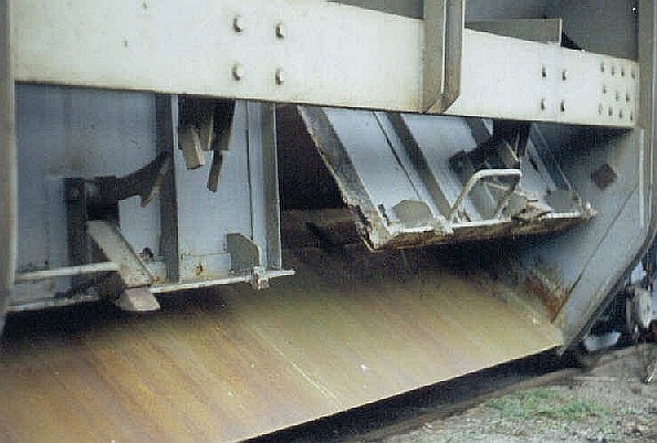 4-achsige Schotterwagen für 1000 mm
