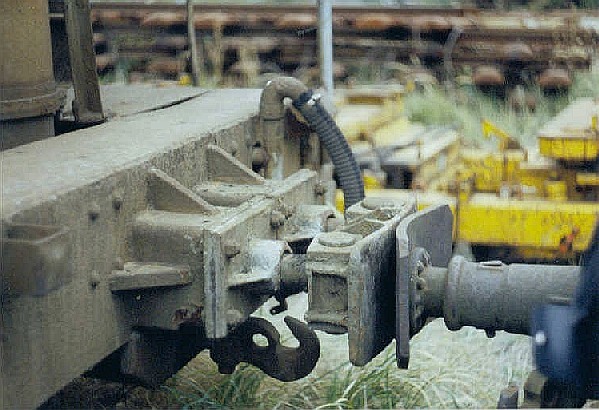 4-achsige Schotterwagen für 1000 mm