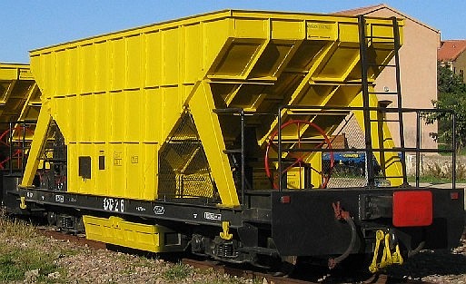 4-achsiger Schotterwagen für 750 - 1000 mm Spurweite